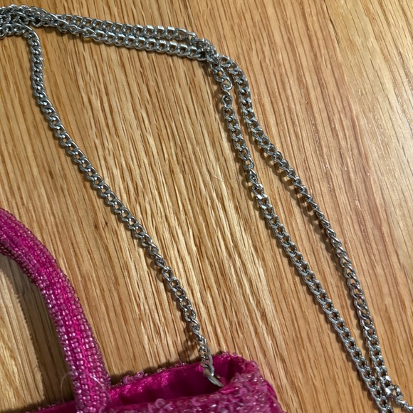Viral Beaded Bag - Picture 6 of 7